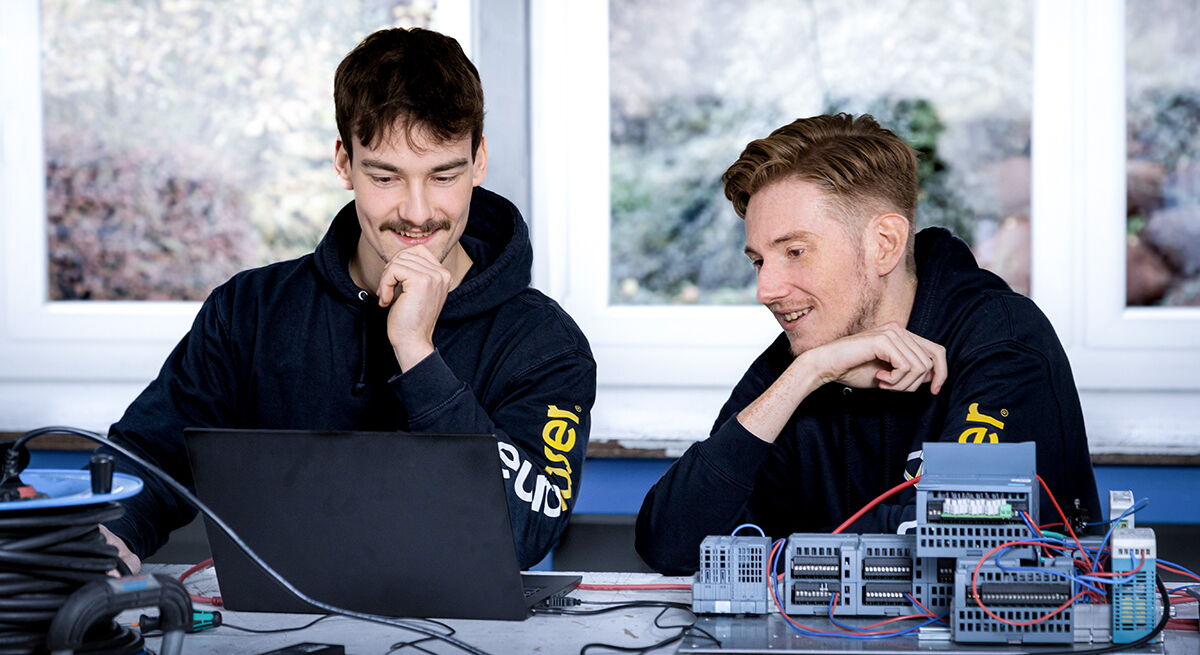 Ausbildung zum Mechatroniker (m/w/d) bei eurolaser in Lüneburg bei Hamburg – Arbeit an modernen CO₂-Laserschneidmaschinen sowie Einblicke in Montage, Elektronik und Maschinenbau