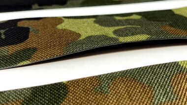 Thumbnail zum Video über den Lasertest von PALStex Laminatgewebe auf Cordura Basis von DELCOTEX mit präzisen und verschweißten Schnittkanten