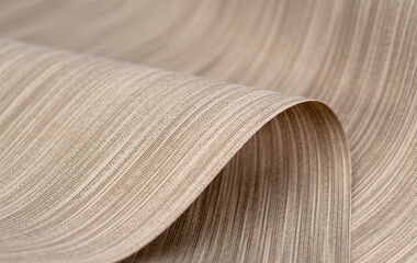 Thumbnail zum Video zum Laserschneiden von Sonnenschutztextilien LUMERA, TWILIGHT, VALORA und ELEMENTS im Lasertest auf einer CO₂-Laserschneidmaschine von eurolaser