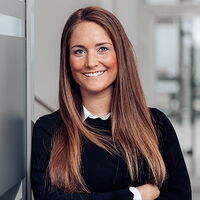 Porträt von Laura Capone, Geschäftsführerin von eurolaser – Expertin für CO₂-Laserschneidtechnologie