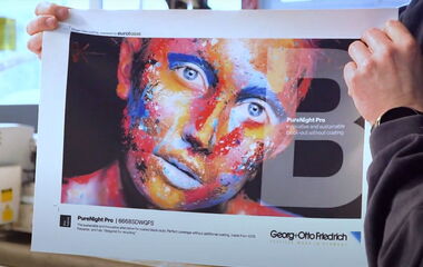 Thumbnail zum Video über das Laserschneiden von PureNight Pro Blockout-Stoff von Georg+Otto Friedrich mit präzisen und fransenfreien Schnittkanten