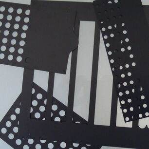 Piezas de plástico cortadas con precisión con una máquina láser de corte CO₂ de eurolaser