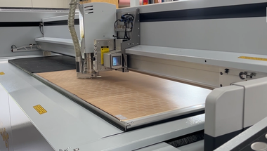 Thumbnail for the video showing the processing of films and composite materials with the eurolaser XL-1600 CO₂ laser cutting machine at KM foliographics