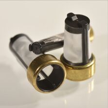 Ejemplos de aplicación con material PPS tras el corte por láser con eurolaser – muestra distintas formas de productos de tejido de polisulfuro de fenileno