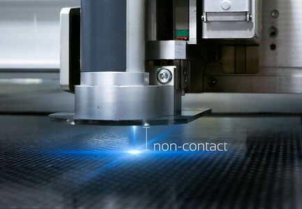 Laserschneiden vs. Fräsen: Das kontaktlose CO₂-Laserschneiden verursacht keine Werkzeugabnutzung und gewährleistet dauerhaft eine konstant hohe Schnittqualität.