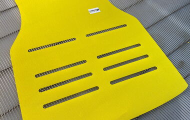 Thumbnail zum Video über das Laserschneiden von Delinova® Cordura®-Gewebe von DELCOTEX mit präzisen und fransenfreien Schnittkanten