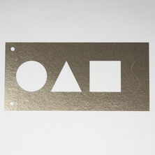 Vista superior de un contorno cortado por láser en micanita flogopita de 0,3 mm para evaluar la capacidad de corte con una máquina láser de corte CO₂ de eurolaser