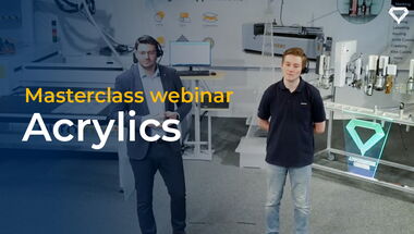 Thumbnail zum Video-Webinar zur Acrylbearbeitung mit eurolaser CO₂-Laserschneidmaschinen sowie den Experten Amel und Pascal in Live-Anwendungen